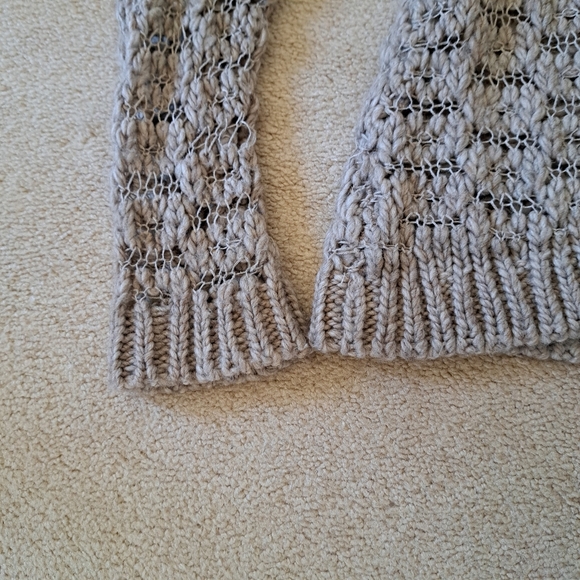 American Eagle Sweater Open Knit Size Medium Taupe Beige Scoop Neck - Picture 9 of 12